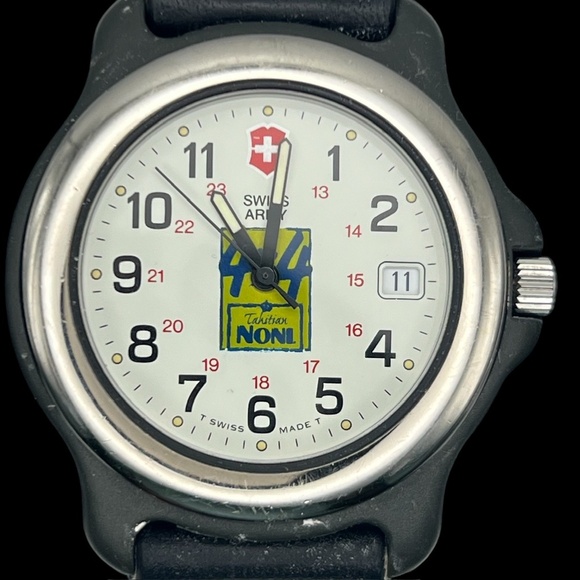 Vintage Unisex 90s Victorinox Swiss Army Nylon and Leather Strap Watch Working - Picture 6 of 11